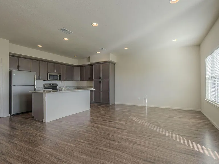 Willow Chase Twin Homes — Photo 51