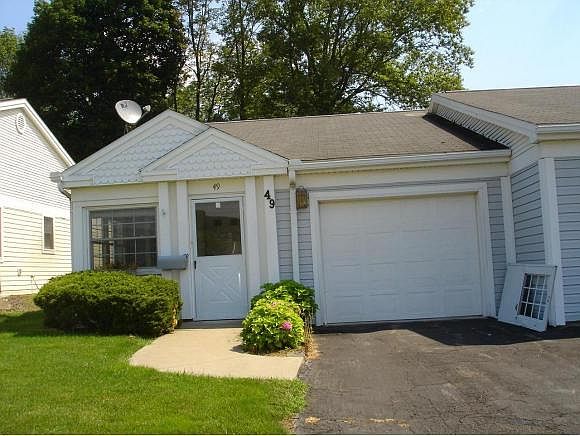 1st image of 49 Villa Cir