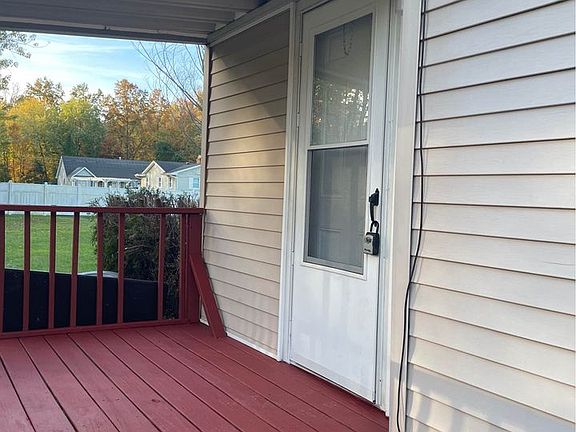 3rd image of 908 E 23rd St #1