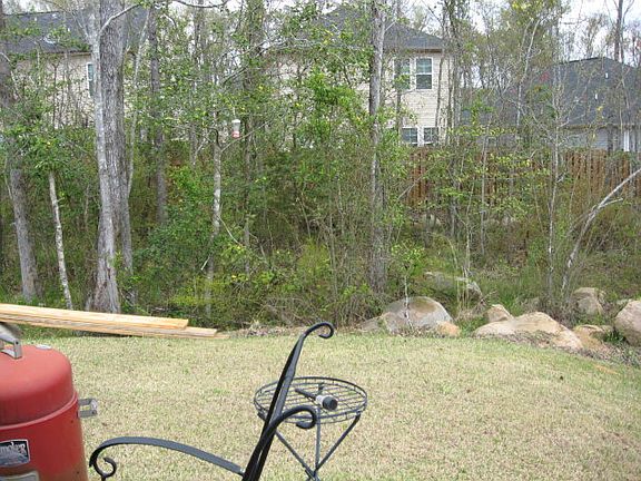 3rd image of 715 Kensey Park Ln