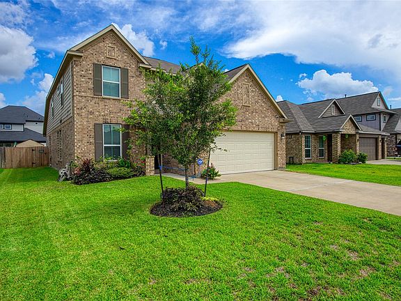 2nd image of 108 Highland Prairie Way