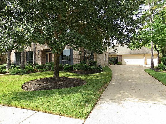 Detached Garage, 5 Foot Extension at Back, Full Sprinkler System