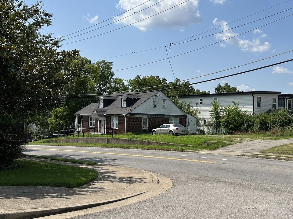 1st image of 372 Glenrose Ave