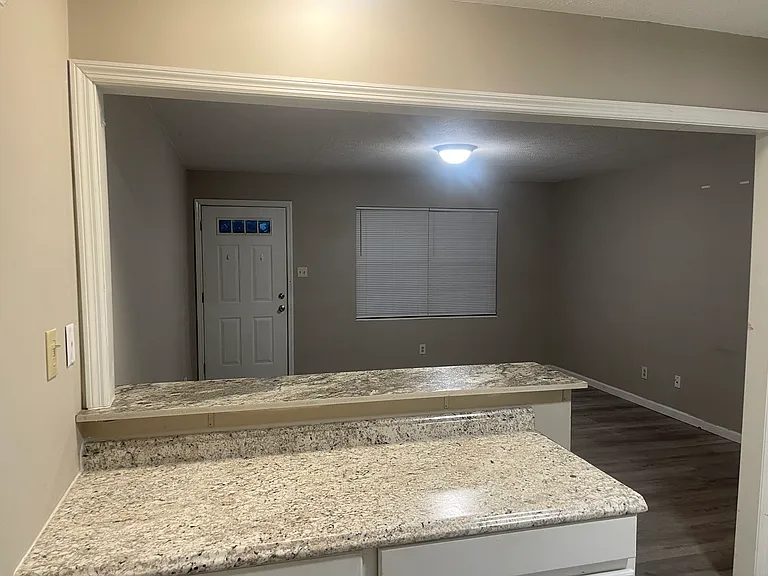 2523 Cedar Ln #3 — Photo 4