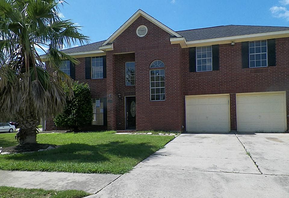 Front View of Home