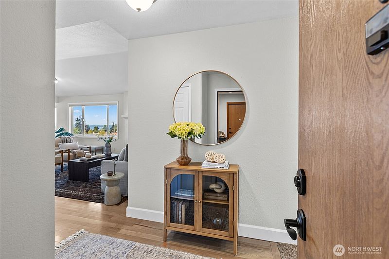 4th image of 633 Main Street #202