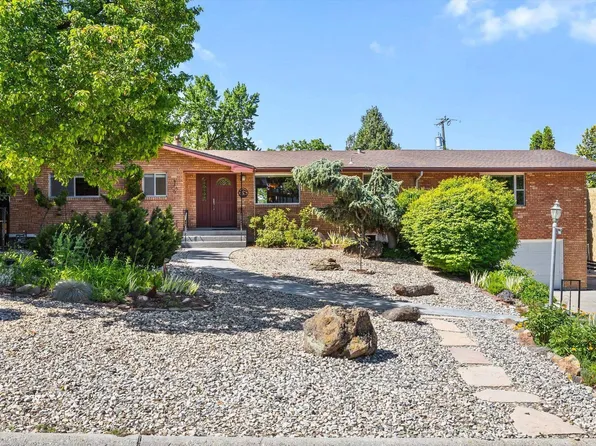 2745 E Starlington Dr, Boise, ID 83712