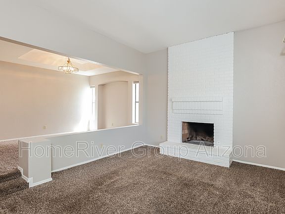 4th image of 19189 N 67th Dr