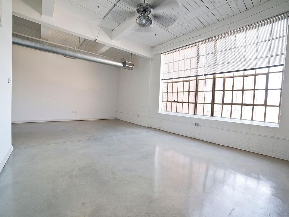 1st image of 2860 Detroit Ave APT 206