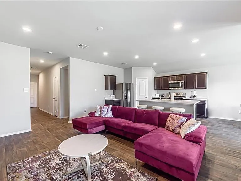 5126 Moravia Ln — Photo 3