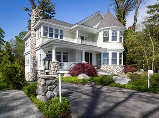 683 E Bluff Dr, Harbor Springs, MI 49740