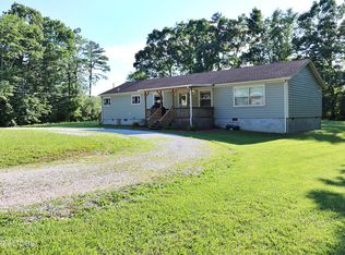 193 Wilbert Dr, Oneida, TN 37841