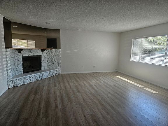 5th image of 12830 Briarcliff Dr