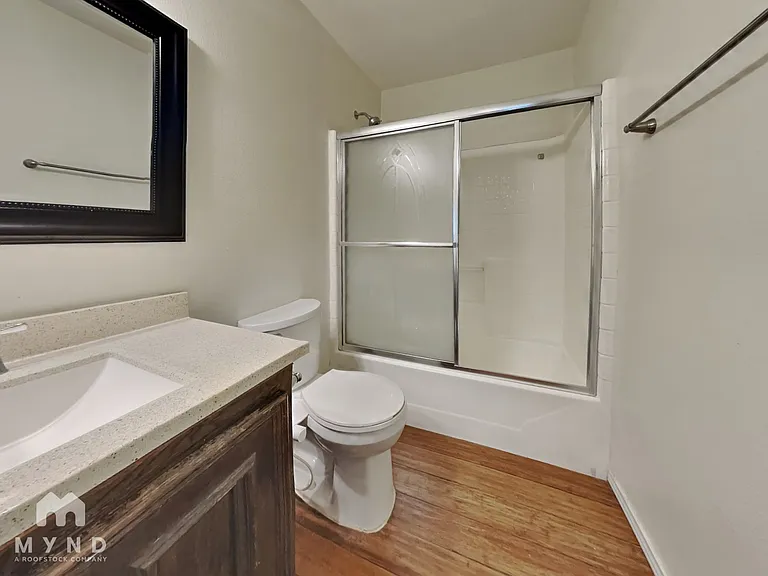 3338 Becker Glen St — Photo 15