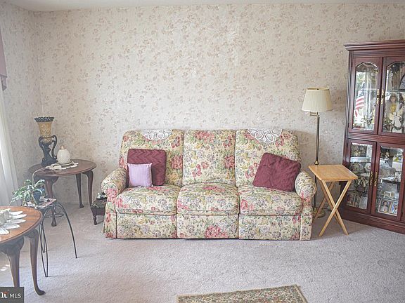 5th image of 3457 Chalfont Dr