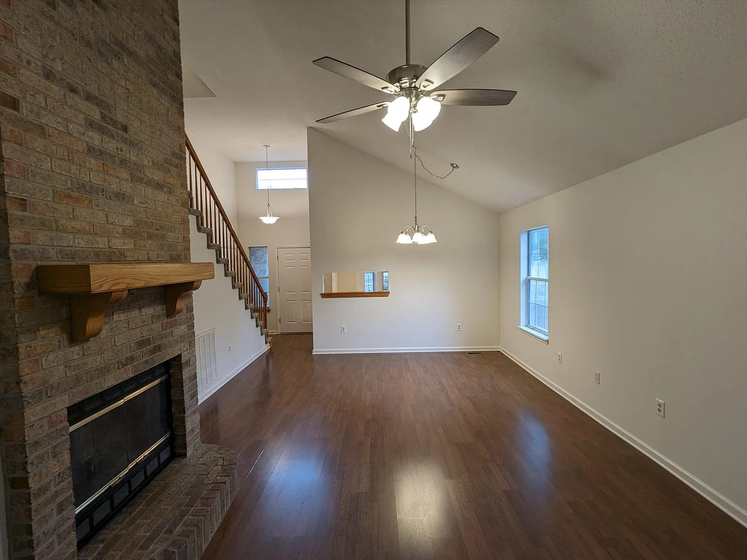 3 bed, 1625 sqft, $1,600 — Photo 3