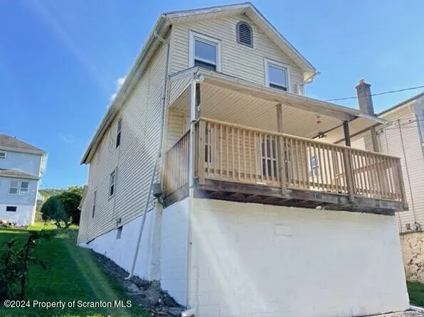 370 Hill St, Sugar Notch, PA 18706