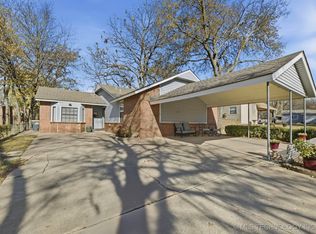 41 E 148th St S, Glenpool, OK 74033