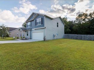 525 Shelmore Ln, Jacksonville, NC 28540