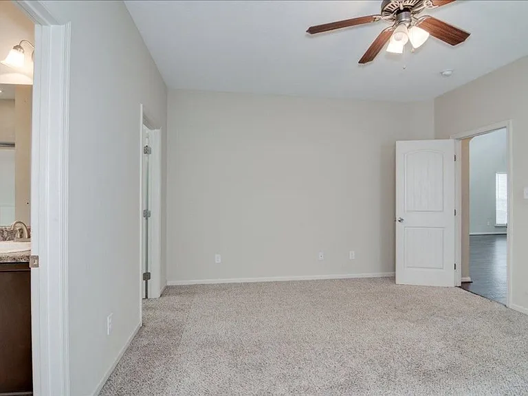 763 Chinaberry Ct — Photo 18