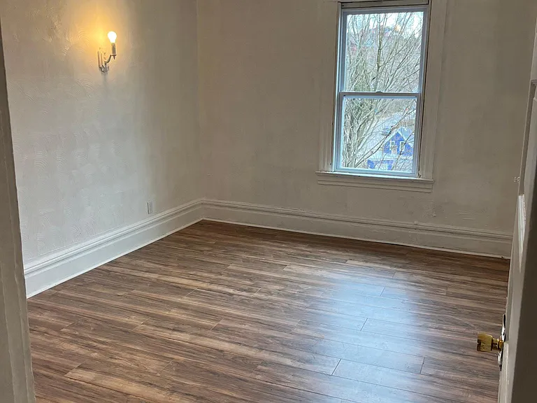 226 Bausman St — Photo 15