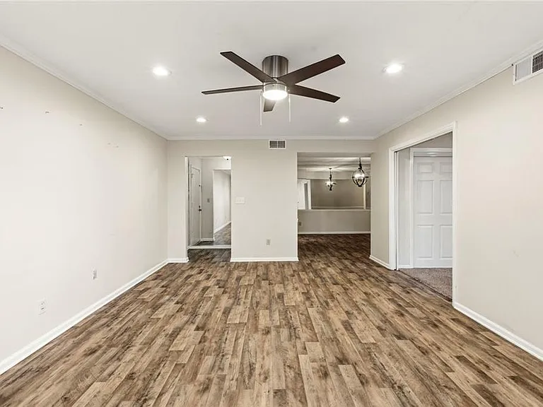6851 Roswell Rd #D15 — Photo 5