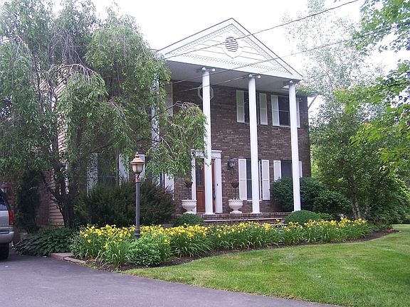 Front View/Main Entrance