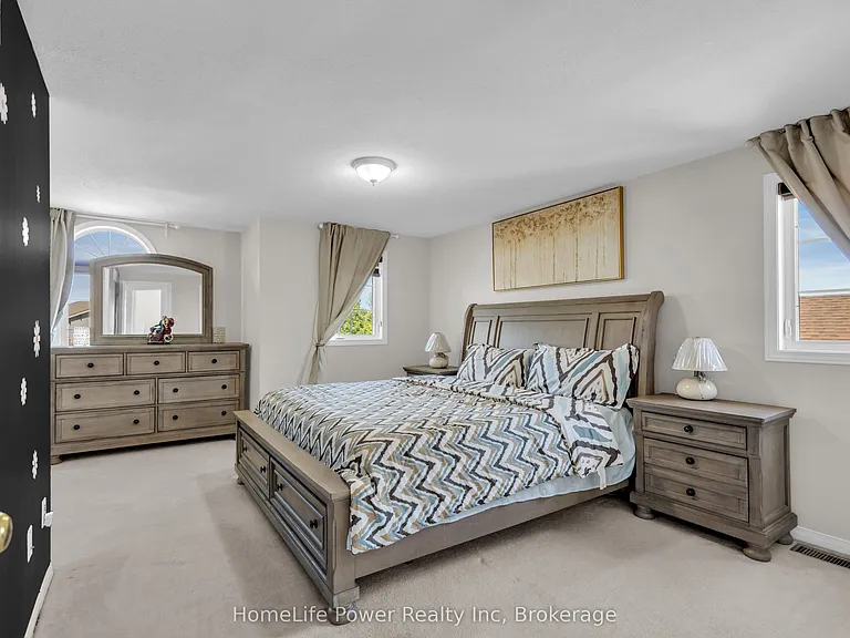 35 Borland Dr — Photo 22
