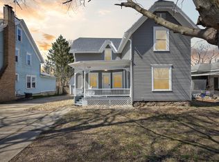 223 N Elizabeth St, Bellevue, MI 49021