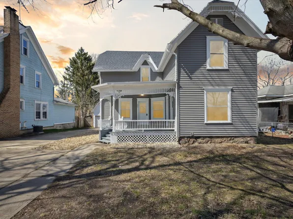 223 N Elizabeth St, Bellevue, MI 49021