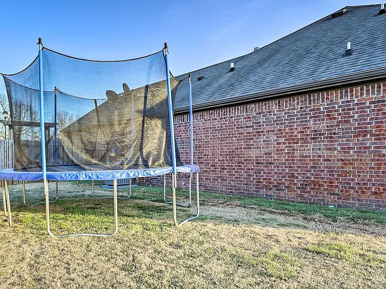 450 Remson Ln — Photo 16