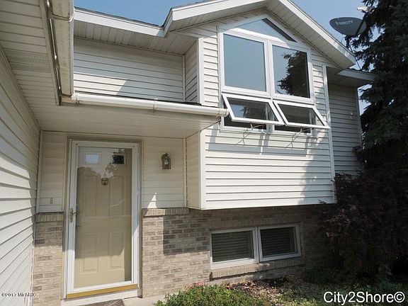 3rd image of 10501 Southfield Dr