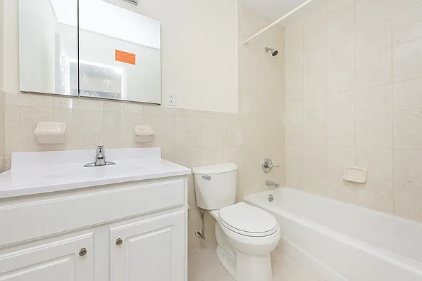 Rented by Modern Spaces | media 7