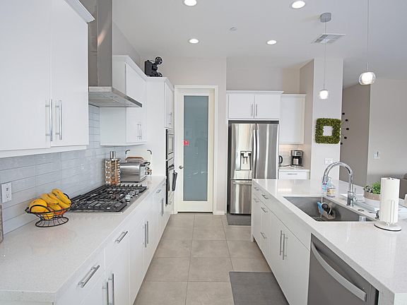 5th image of 67385 Zuni Ct