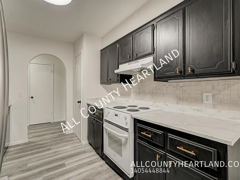 10333 Fairfax Ln — Photo 10