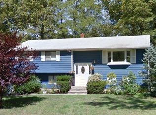 22 Arlington Dr, Livingston, NJ 07039