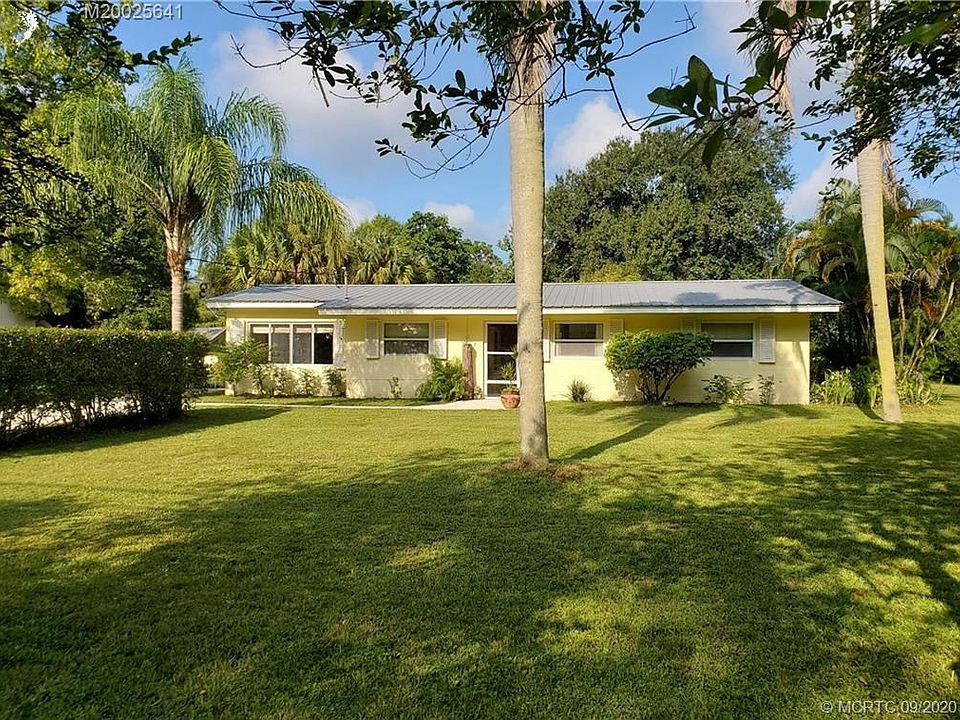 1st image of 4096 SW 72nd Dr