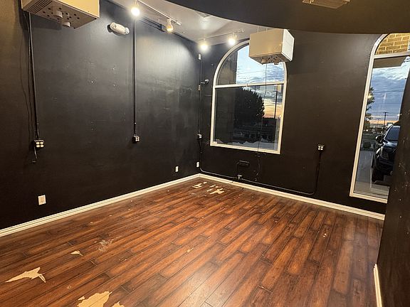 4th image of 818 N Highway 67 Suite 102