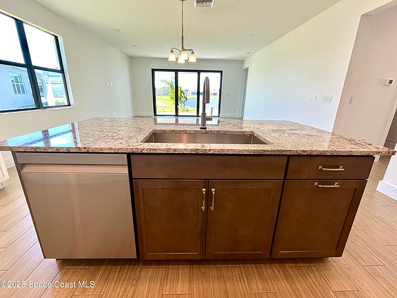 4th image of 8766 Crossmolina Dr