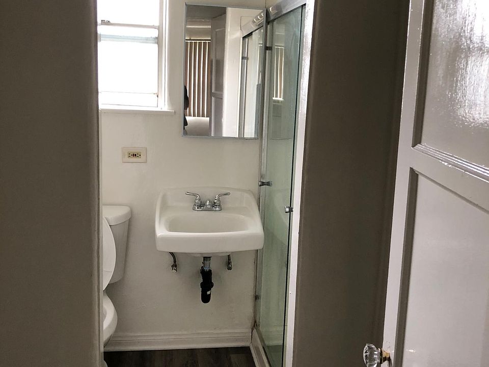 2nd image of 532 Hahn Ave
