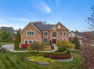 18889 Heather Ridge Dr, Northville, MI