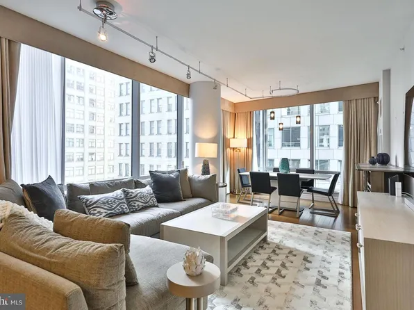 1414 S Penn Sq Unit 11H, Philadelphia, PA 19102