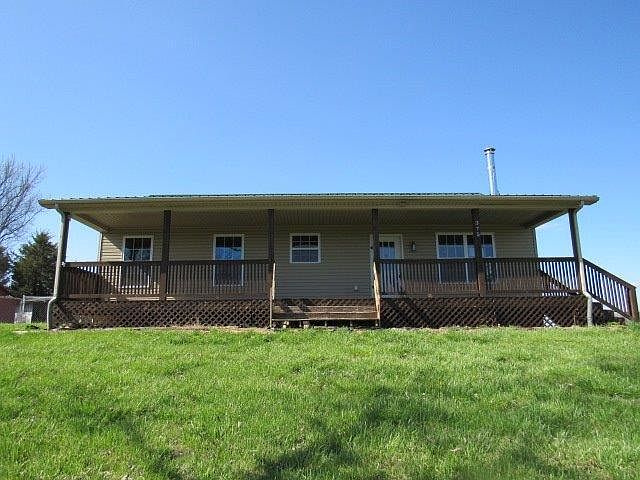 1st image of 375 Dennis Ln