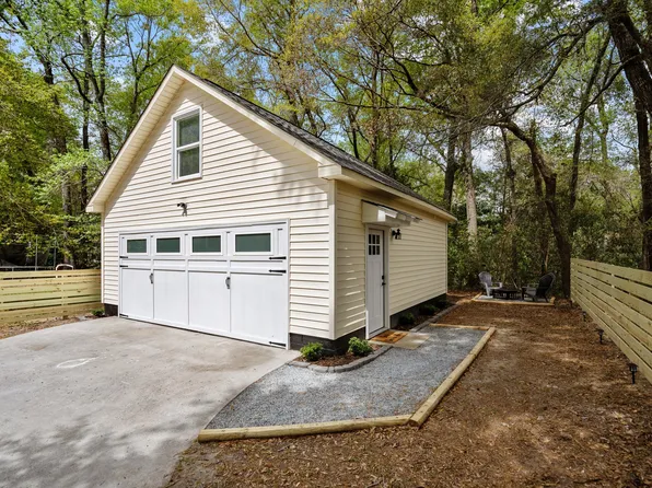 172 Gooseneck Rd W, Rocky Point, NC 28457