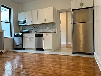 Rented by Hillel Realty Group