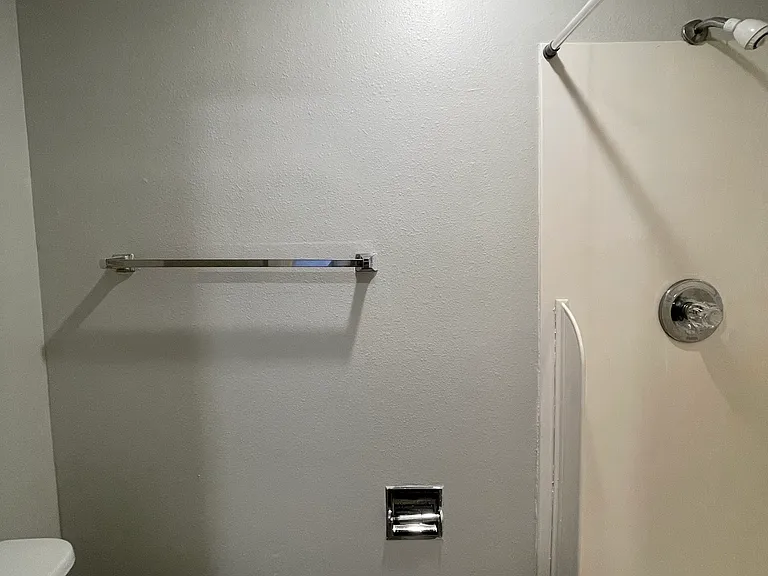 436 S Van Buren St #5S — Photo 15