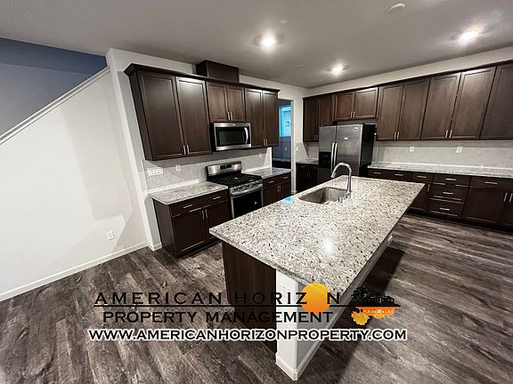 2nd image of 6025 Treehouse Ln