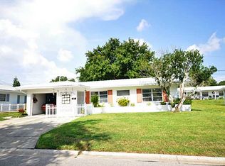 9269 140th Ln, Seminole, FL 33776