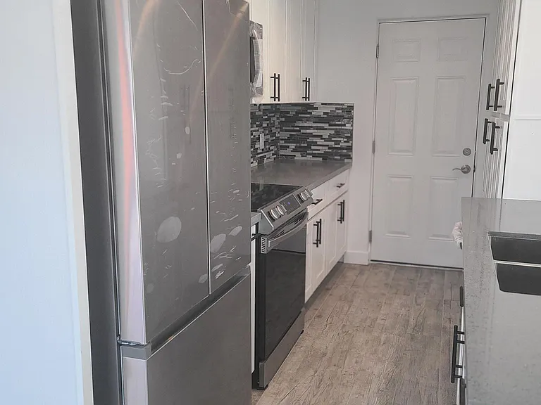 668 Del Mar Ave — Photo 15