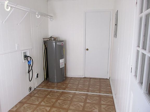 5th image of 1309 Tallokas St